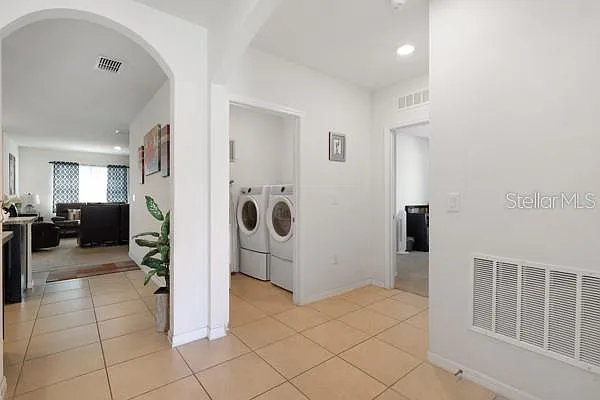4 bed, 2.0 bath, 1846 sqft, $2,550 — Photo 4