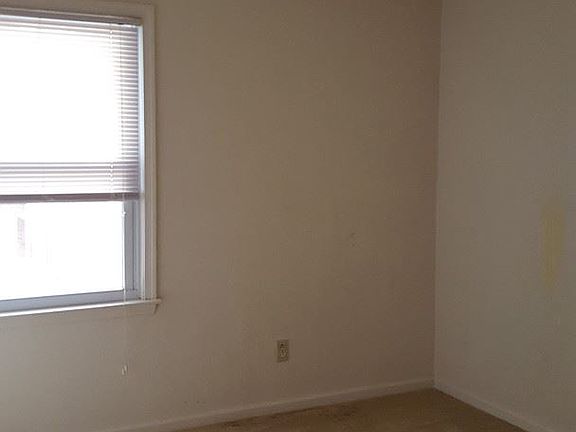 2nd image of 4706 Bay Quarter Ct