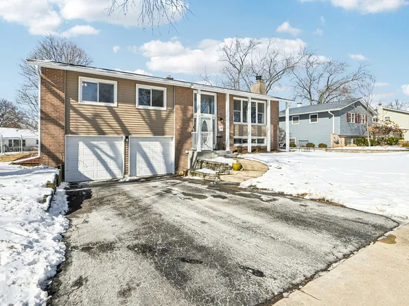 6826 Church Ct, Woodridge, IL 60517