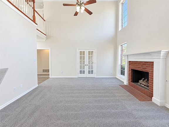 3rd image of 107 Yankee Ct