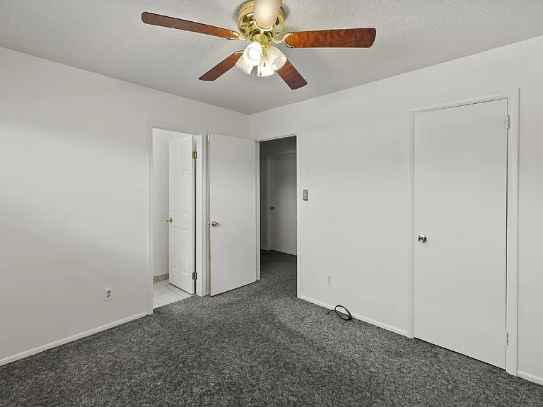 2650 Willard Dr — Photo 14