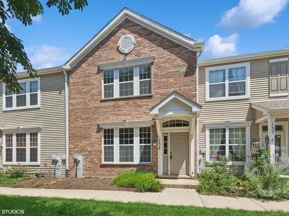 133 Springbrook Trl S, Oswego, IL 60543