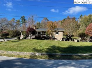 776 Possum Hollow Rd, Blowing Rock, NC 28605