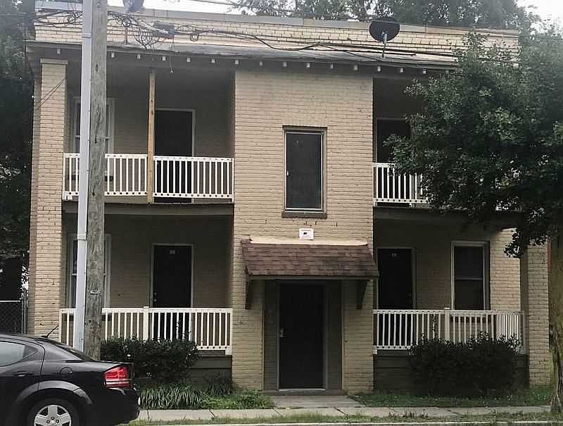1st image of 819 W 35th St APT 3