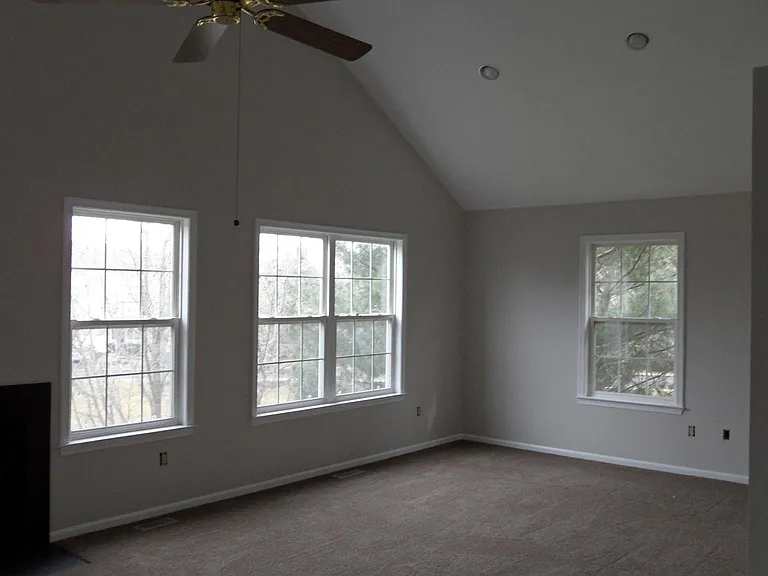 178 Queensbury Pl — Photo 8