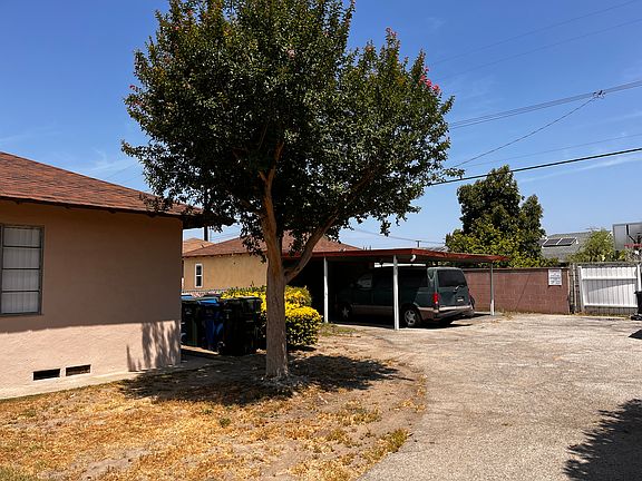 3rd image of 1317 E Kingsley Ave