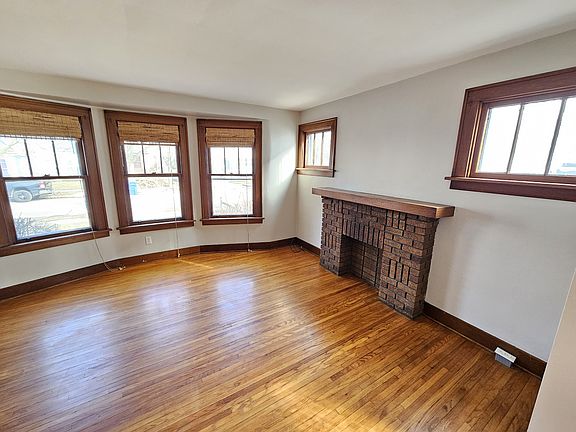 5th image of 175 Hamilton Dr
