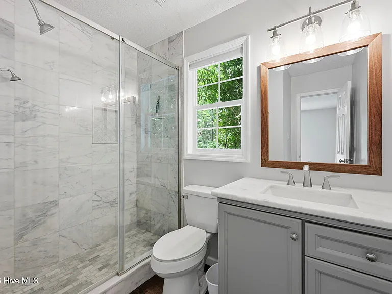 3411 Belmont Blvd — Photo 18