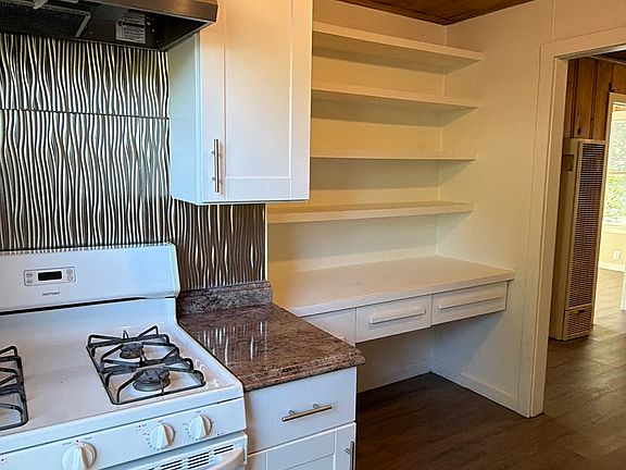 2nd image of 20359 Sunnyside Way #7