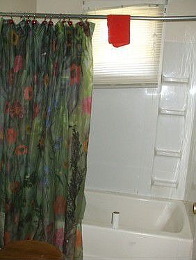 3rd image of 1150 Union St