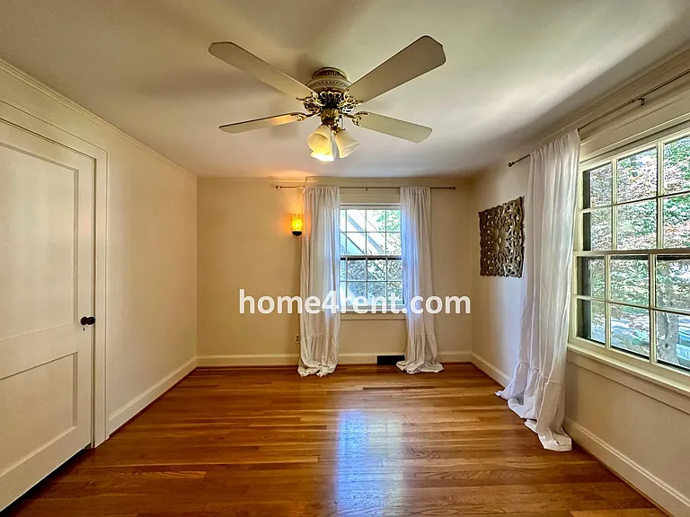 211 W 66th St — Photo 28