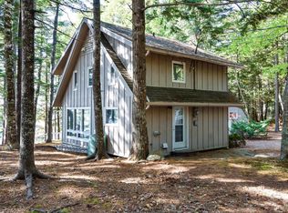 539 Canoe Island Rd, Lunenburg, NS B0J 2E0