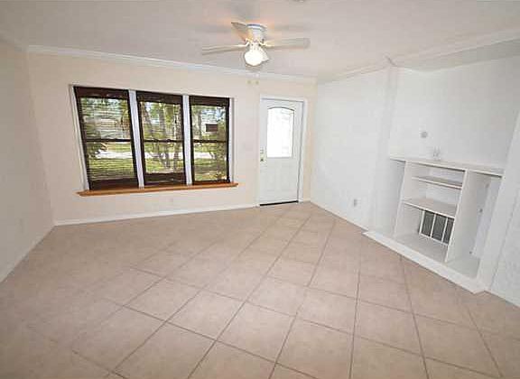 4th image of 8715 SE Janice Dr