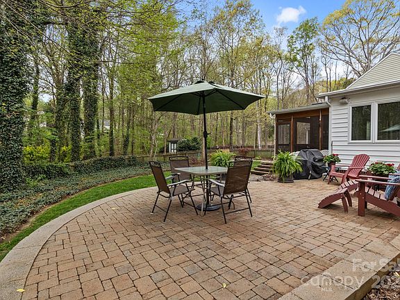 4th image of 7710 Epping Forest Dr