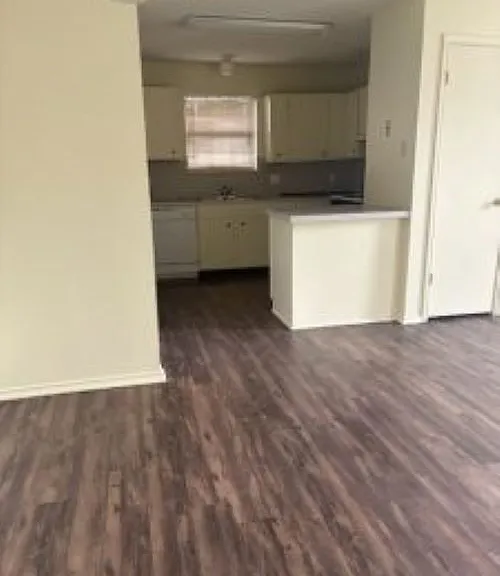 1405 Chapel Ridge Rd #1407 — Photo 3