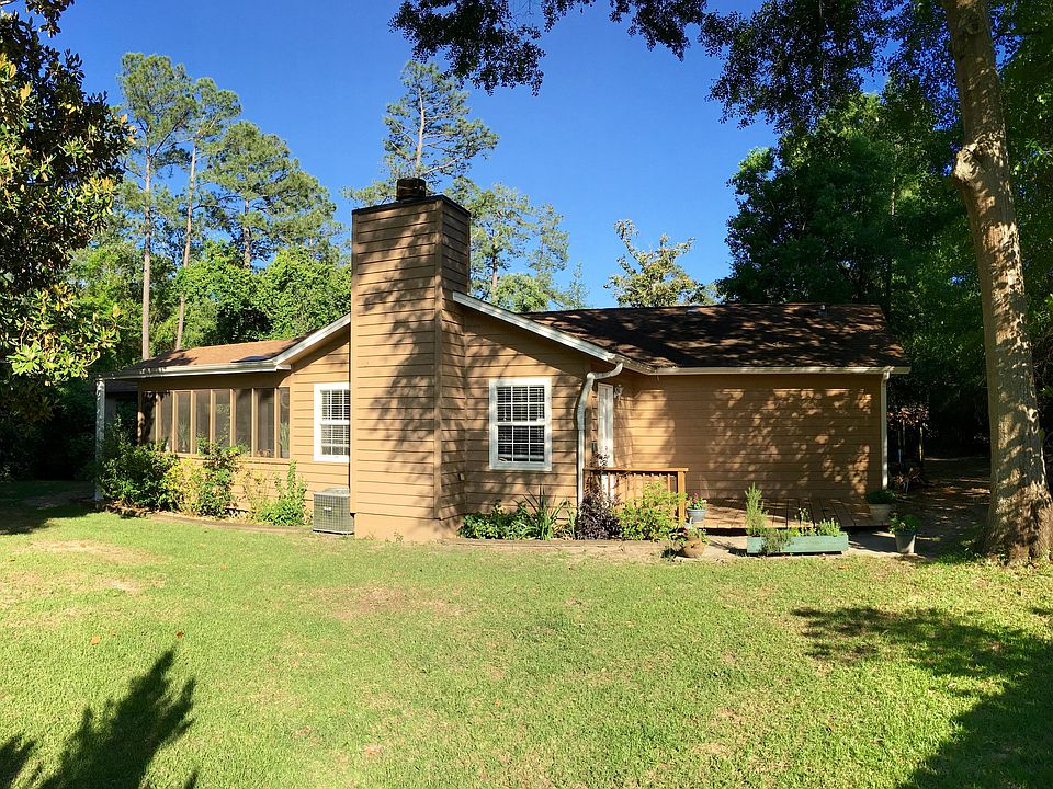 2nd image of 1202 Chisholm Trl