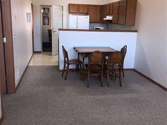 5th image of 900 Market St APT 307