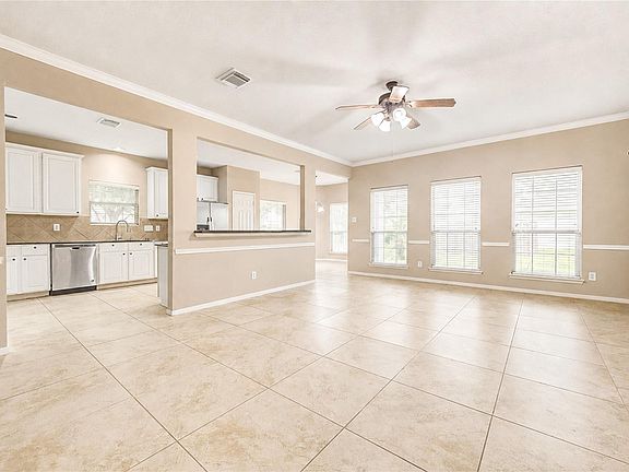 4th image of 14009 Hollow Canyon Ln