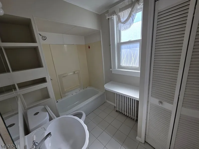 2 bed, 2.0 bath, $2,300 — Photo 3