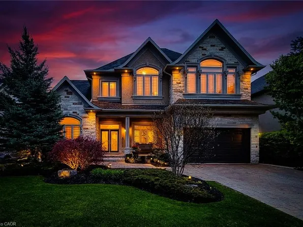 16 Berkshire Pl, Hamilton, ON L9K 0A9