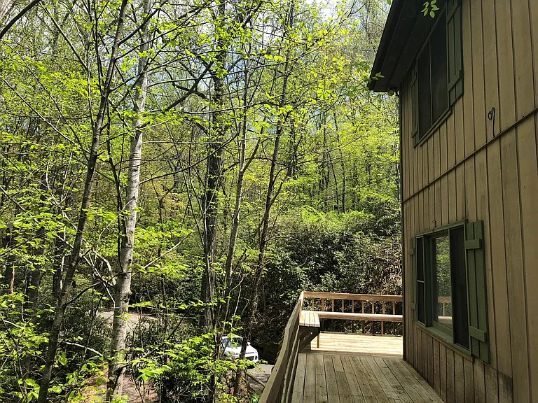 341 Yale Rd — Photo 22