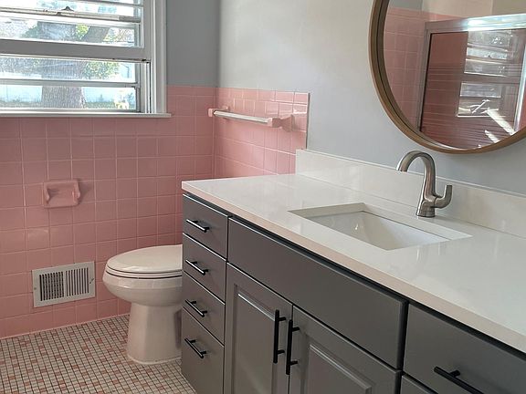 3rd image of 4741 Winnetka Ave N