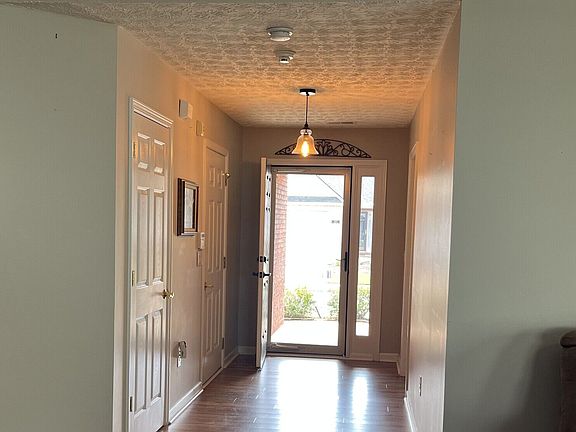 2nd image of 804 Village Pl