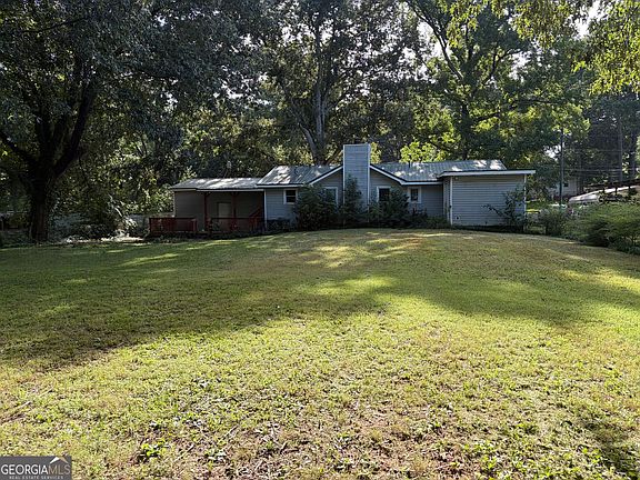 2nd image of 80 Forest Rd