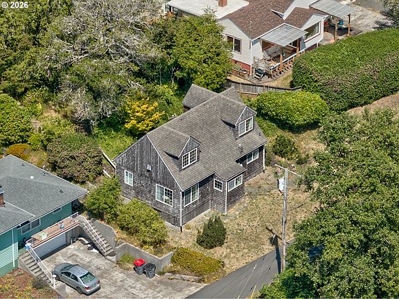 2nd image of 1676 SE 2nd St