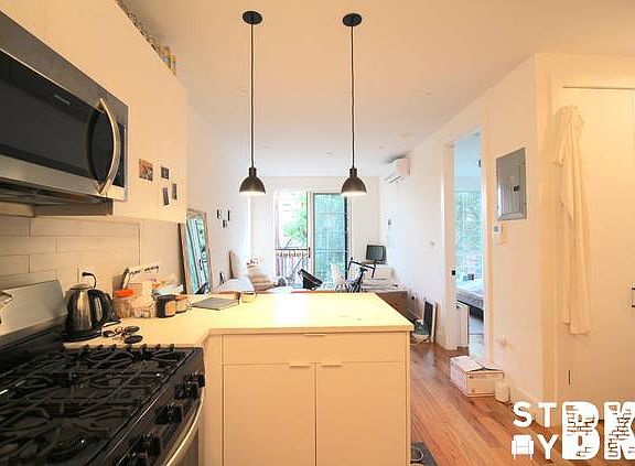2nd image of 436 Lafayette Ave #3D