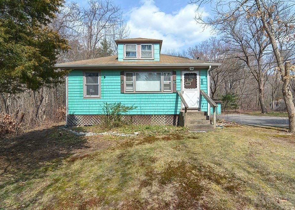 1st image of 174 Gilbert St