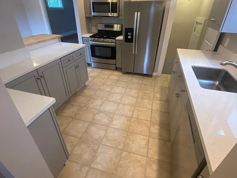 1323 W 3rd Ave — Photo 14
