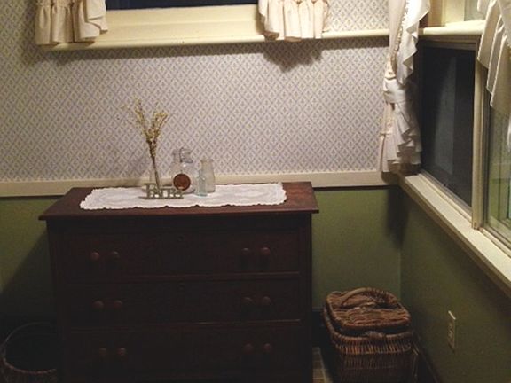Rear entryway
