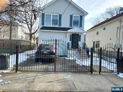 648 S 15th St, Newark, NJ, 07103