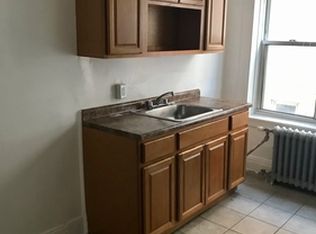 205 Washington Ave APT B3, Bridgeport, CT 06604
