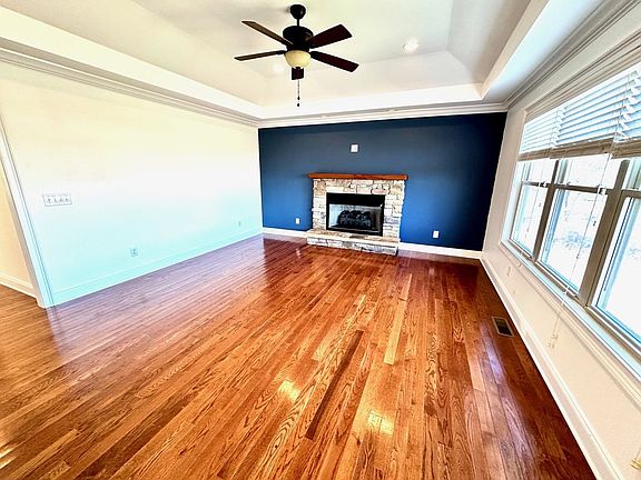 3rd image of 3232 Sandpiper Ct