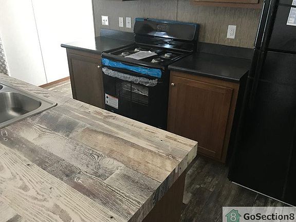3rd image of 34 Eagle Ave