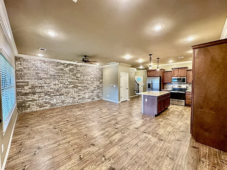 186 Old Farmington Rd — Photo 15