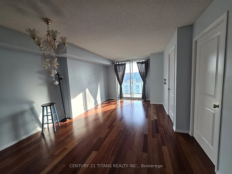 8 Rosebank Dr #9F — Photo 4
