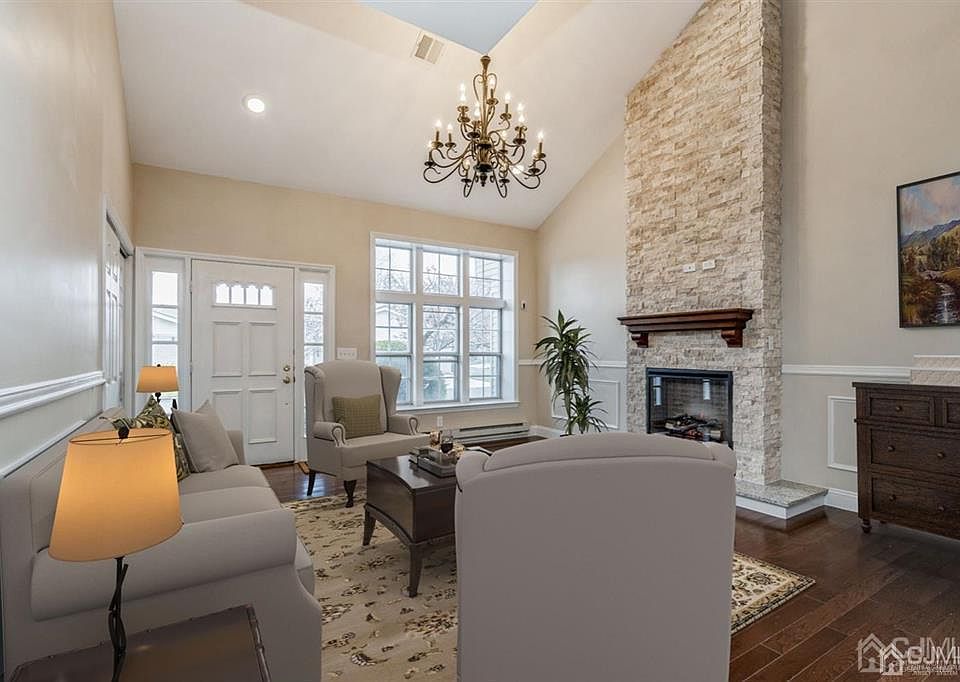 1st image of 443 Dahlia Pl #B