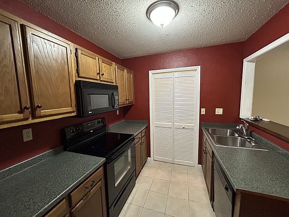 3rd image of 4969 Pine St NW #7