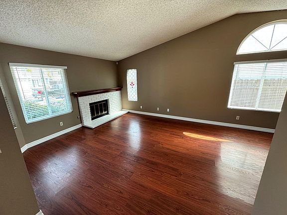 2nd image of 9846 Las Cruces St