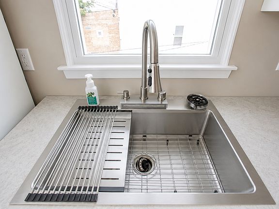 3rd image of 311 Canal St #3