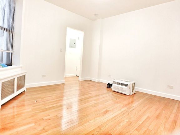 3rd image of 43-08 28th Ave #11