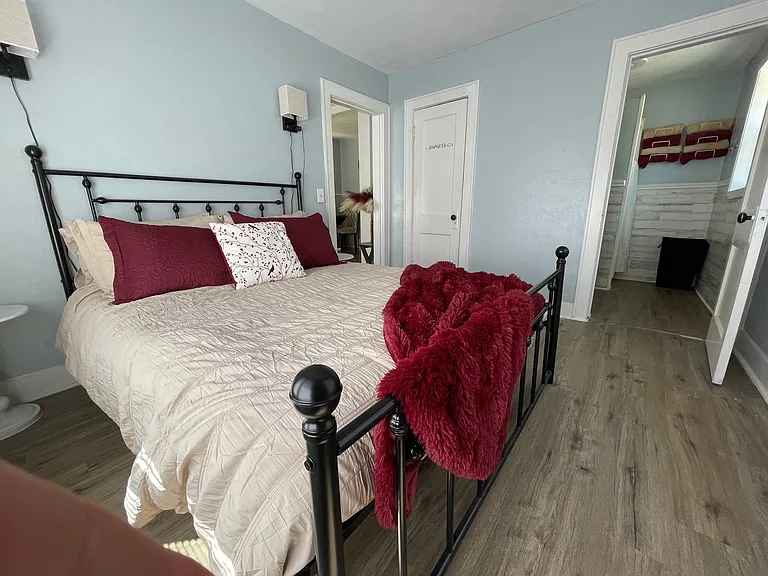 115 E Hill St #1 — Photo 9