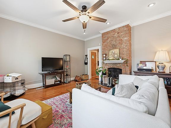 5th image of 183 E Whittier St