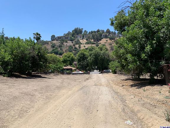 4th image of 4057 Harriman Ave