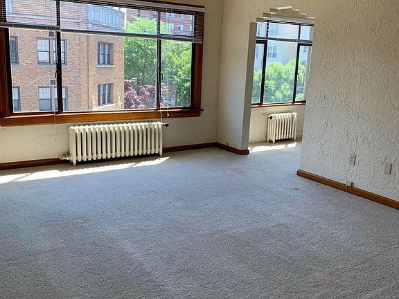 4th image of 400 W Mercer St #410