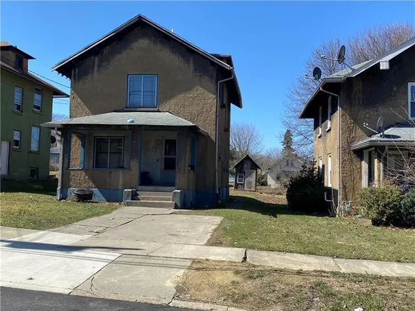 125 Shenango Blvd, Farrell, PA 16121