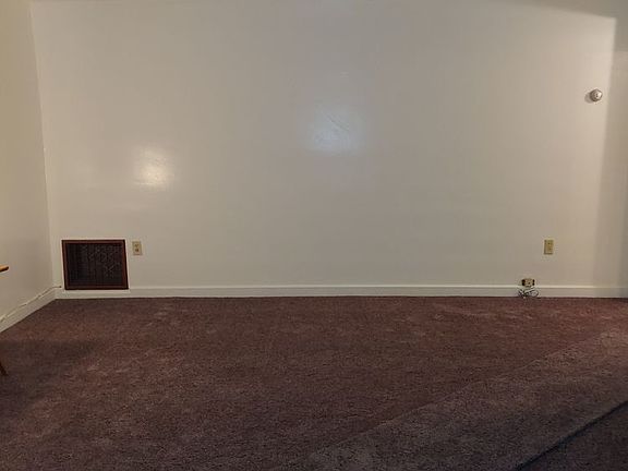 4th image of 1610 Oakmont St NW APT 1